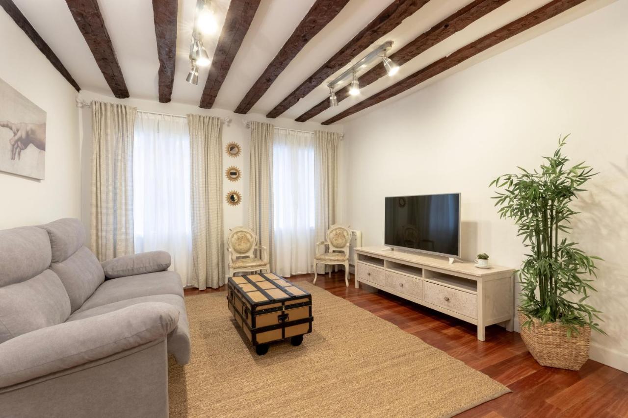 Precioso Apartamento Con Entrada Autonoma En El Casco Viejo Bilbao Kültér fotó
