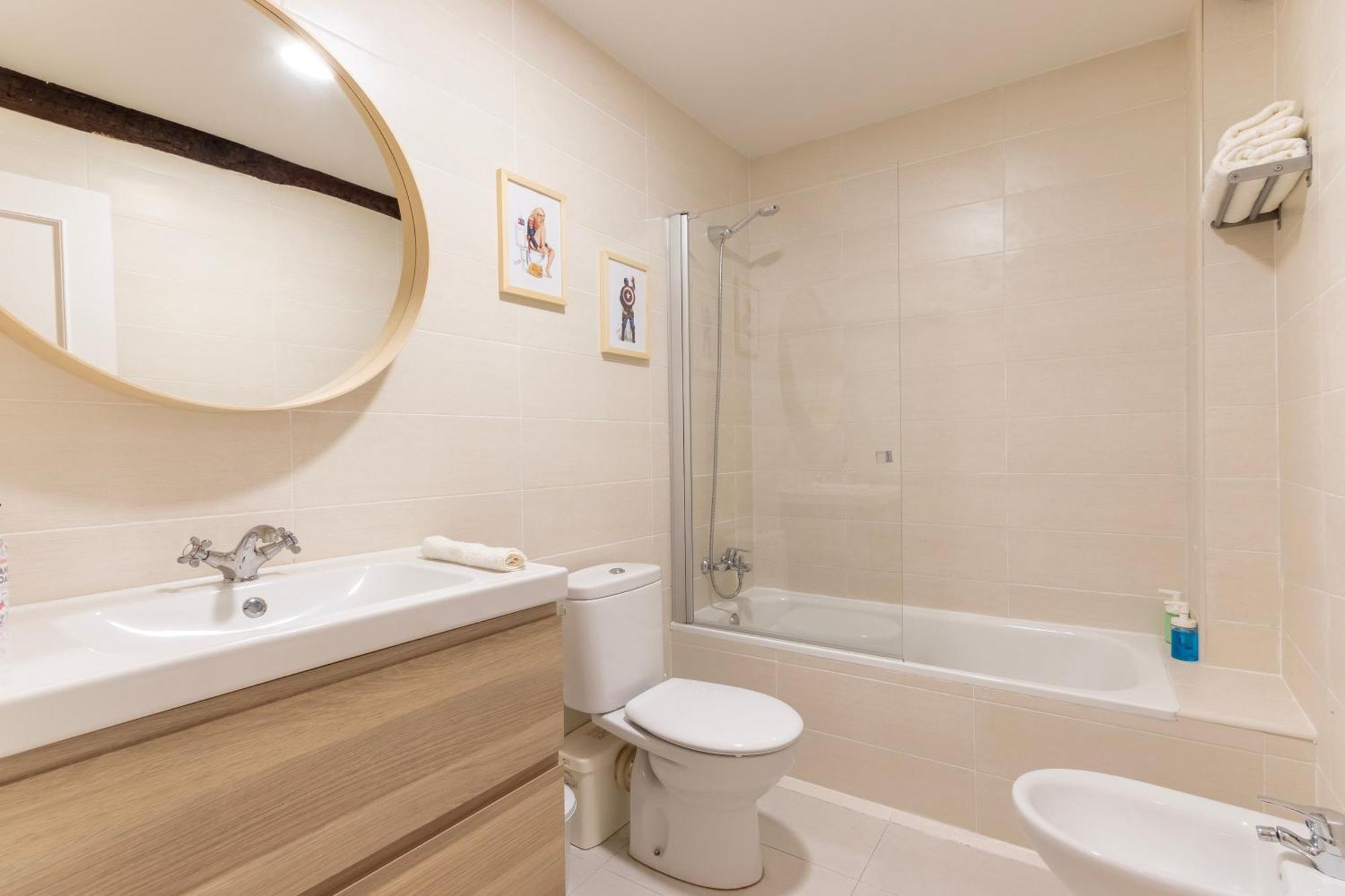 Precioso Apartamento Con Entrada Autonoma En El Casco Viejo Bilbao Kültér fotó